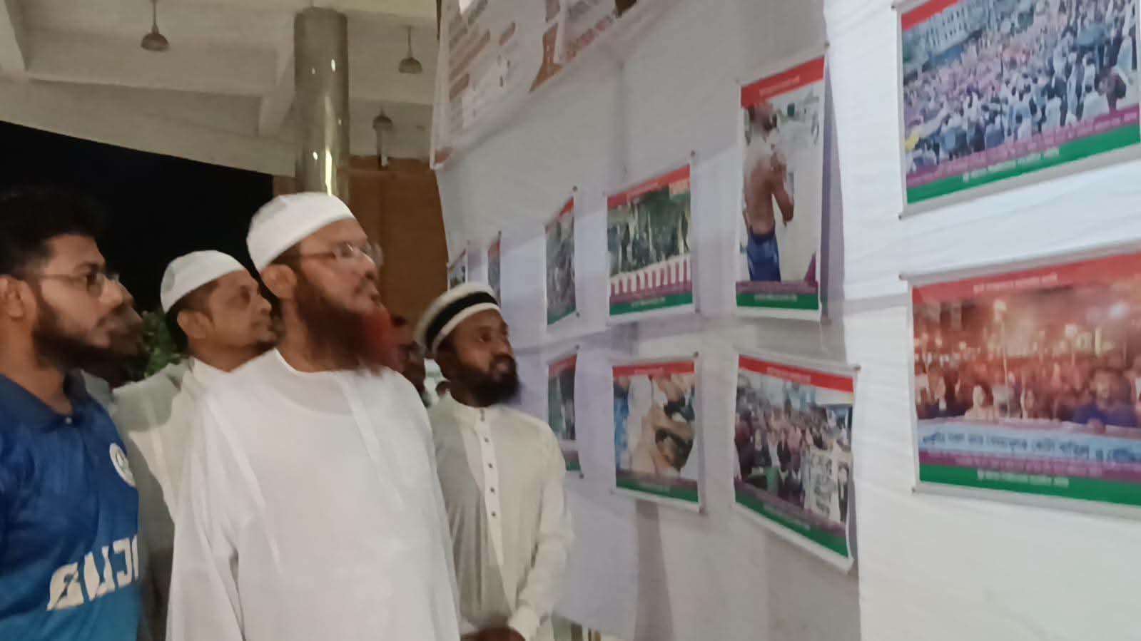 বরিশাল বিশ্ববিদ্যালয়ে ‘মিট উইথ শায়খ’ অনুষ্ঠানে শায়খে চরমোনাই, আদর্শিক রাজনীতির গুরুত্ব তুলে ধরলেন।