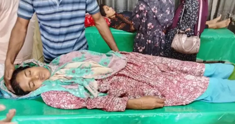 পটুয়াখালীতে সালিশে গেলে পরে নারী ইউপি সদস্যকে মারধরের অভিযোগ।